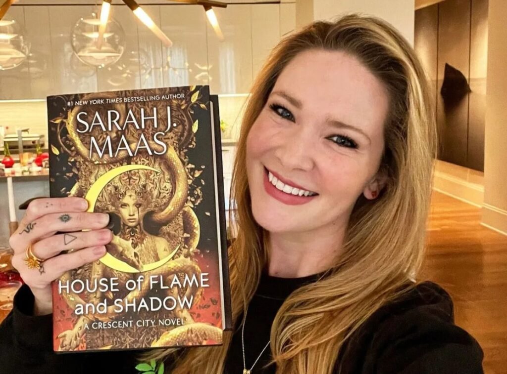 Which Sarah j Maas Series to Read First