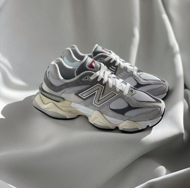 Design and Aesthetic of the New Balance 9060